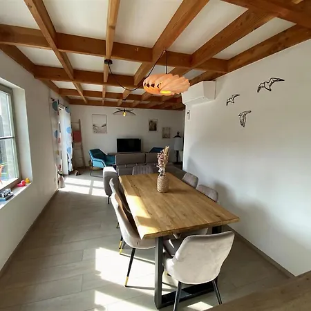 Beautiful Polder House Near Feriehus